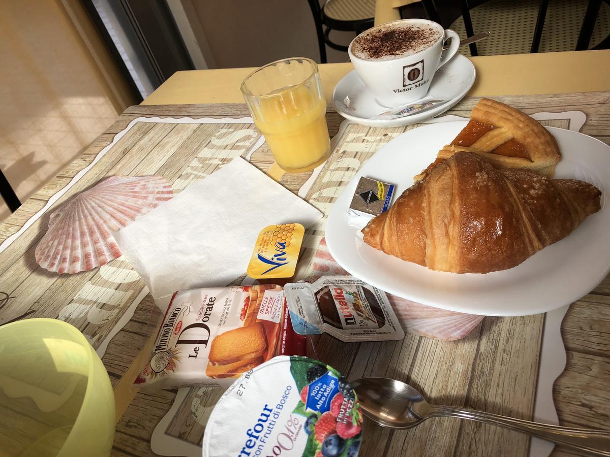 Hotel La Caravella Мілан Екстер'єр фото